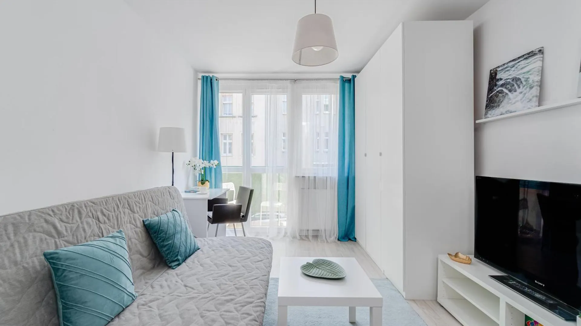 Klosna 7 By Homeprime Wroclaw Apartment